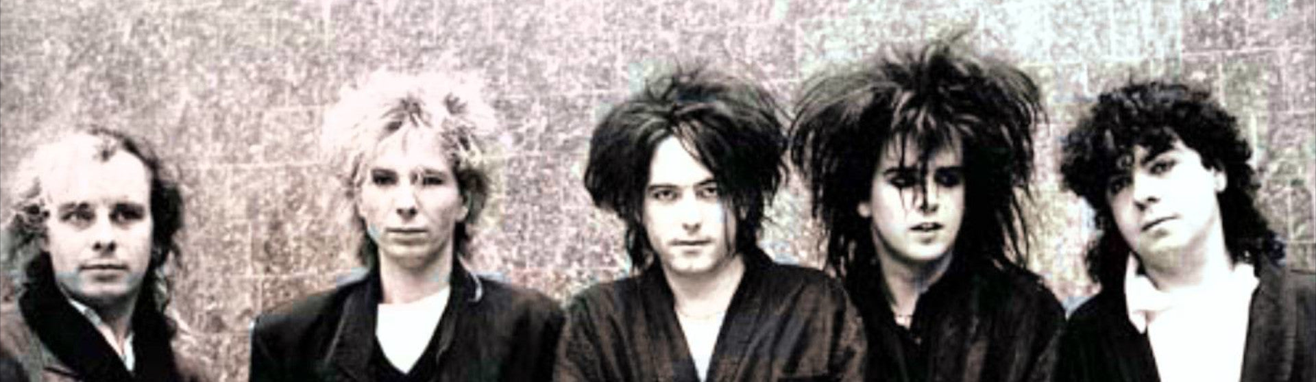 Cure - T-shirts, stickers, postcards & goodies