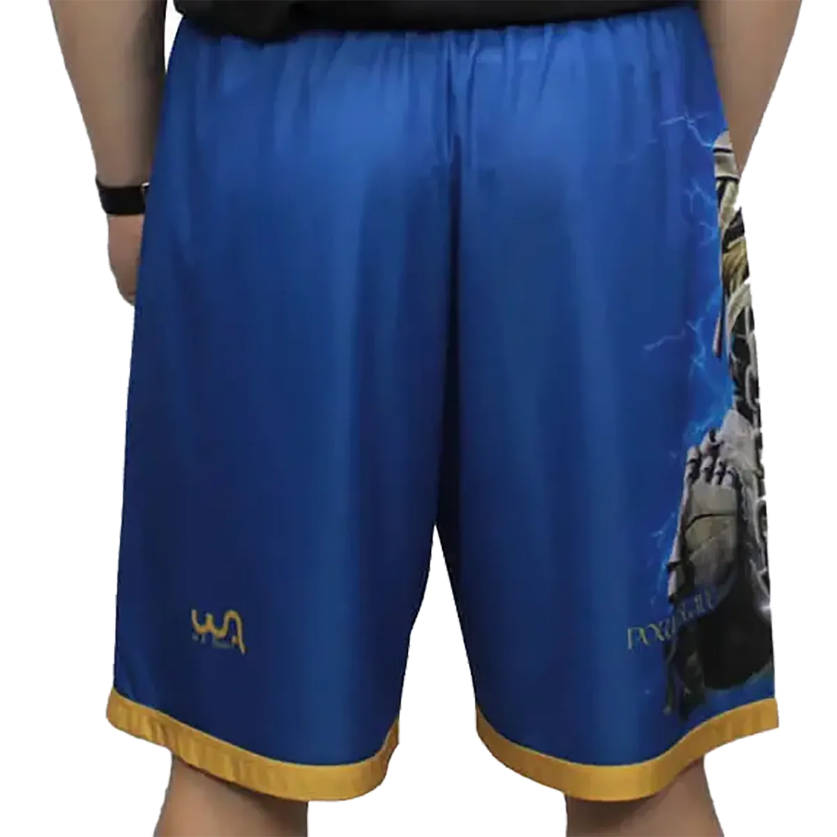 Vue arrière du short Iron Maiden avec logo discret et continuité du visuel de la pochette Powerslave