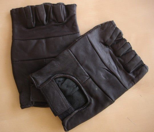 Pair of gloves