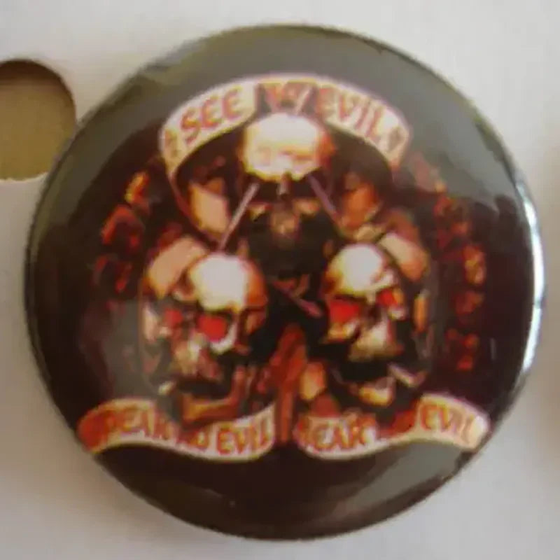 Badge Skull - See no Evil
