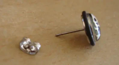 Boucle d'oreille Skull