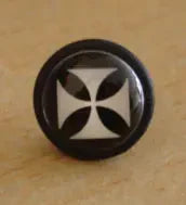 Boucle d'oreille Croix de fer