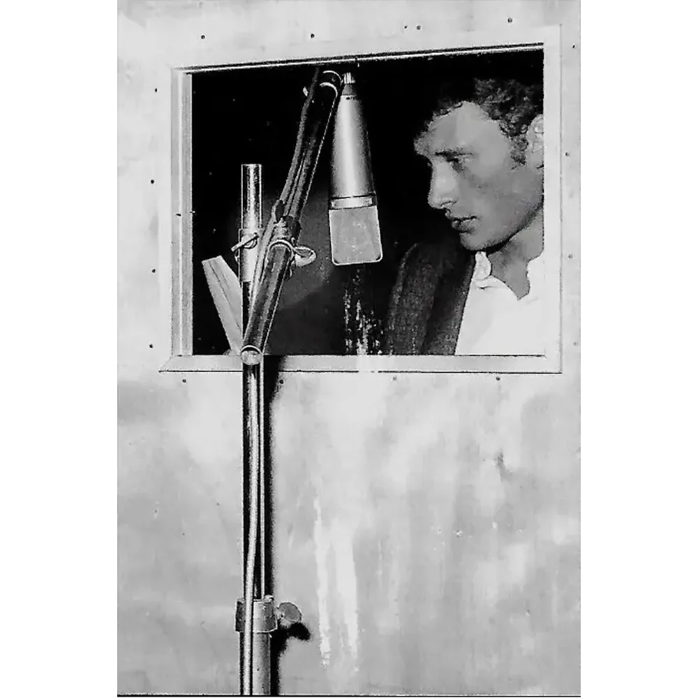 Carte postale Johnny Hallyday en studio recto