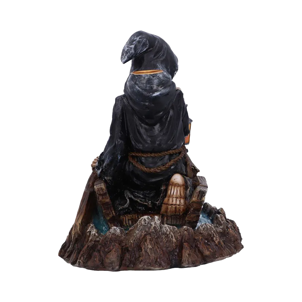 Vue arrière du passeur Nemesis Now, capuche relevée
