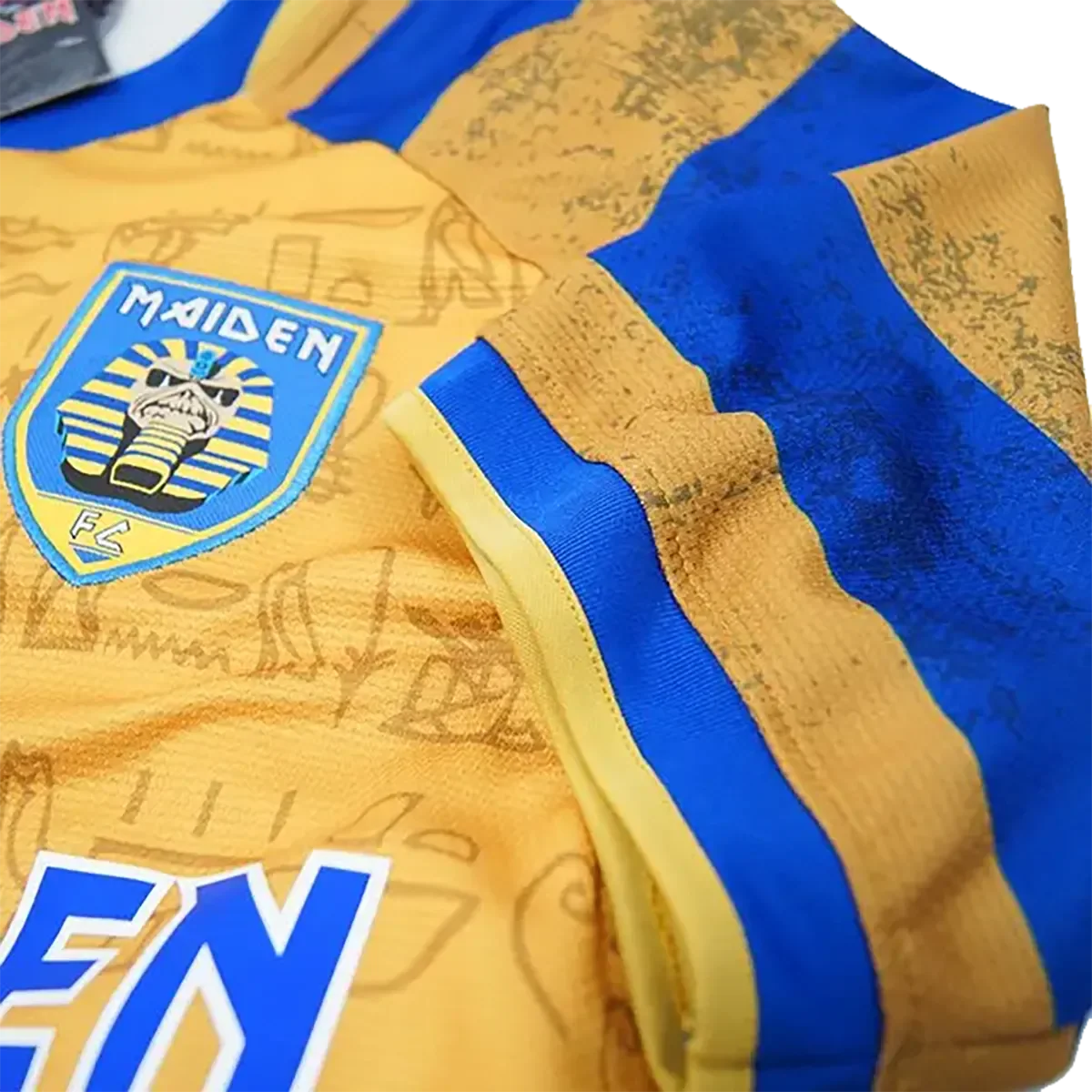 Maillot de football officiel Iron Maiden - Powerslave (écusson + manche)