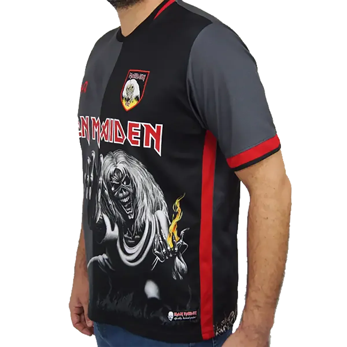 Maillot de football officiel Iron Maiden - Number of the Beast (côté) | Official Iron Maiden football shirt - Number of the Beast (side)