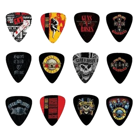 Ensemble de 12 médiators Guns n' Roses assortis, décorés de visuels divers | Set of 12 assorted Guns n' Roses guitar picks, decorated with various designs