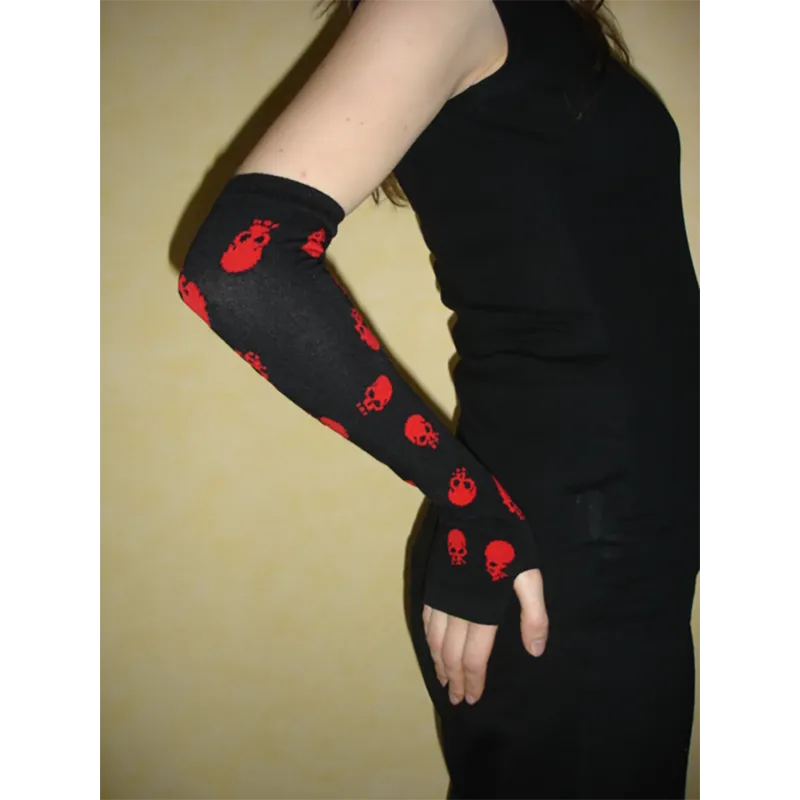 Paire de mitaines rouge/noir cranes | Pair of red/black skull mittens