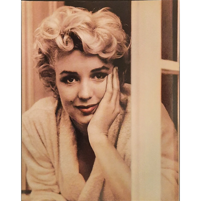 Maxi carte postale Marilyn Monroe - Fenêtre