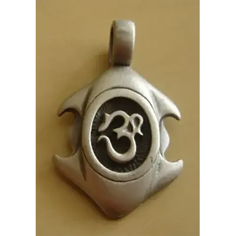 Pendentif [surfeur]