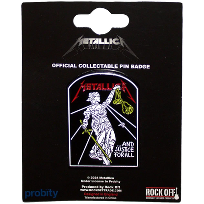 Pin's Metallica - ...And Justice for All présenté sur carte Rock Off - badge rouge et noir sous licence 2024