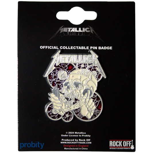 Pin's Metallica - The Shortest Straw présenté sur carte Rock Off - badge rouge et noir sous licence 2024