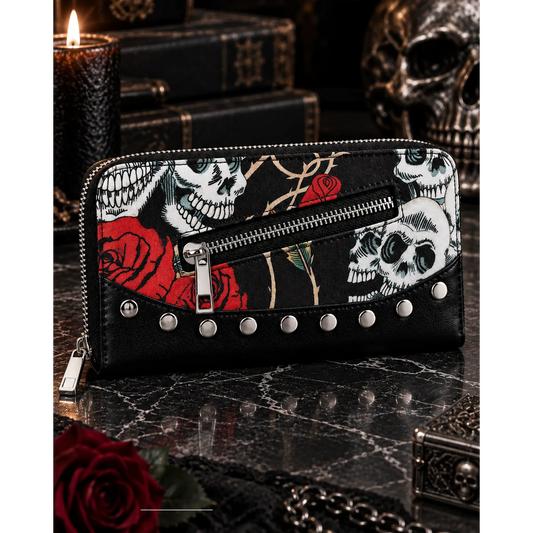 Portefeuille Banned Alternative Skull and Roses présenté en situation | Banned Alternative Skull and Roses  wallet shown in a lifestyle setting