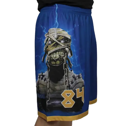 Vue côté droit du short Iron Maiden Powerslave avec Eddie en pharaon et le chiffre 84