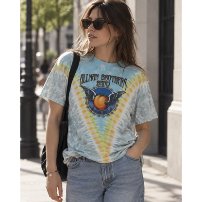 T-shirt Allman Brothers tie dye Liquid Blue porté en ville | Allman Brothers T-shirt tie dye Liquid Blue worn in the street