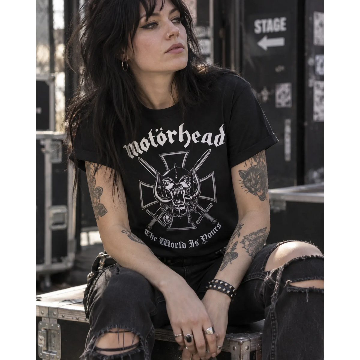T-shirt Motörhead The World Is Yours noir porté en backstage | Motörhead The World Is Yours black T-shirt worn backstage